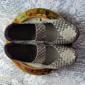 Bernie Mev all stretch fabric wedge shoe